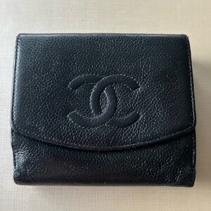 CHANEL Caviar Leather Wallet